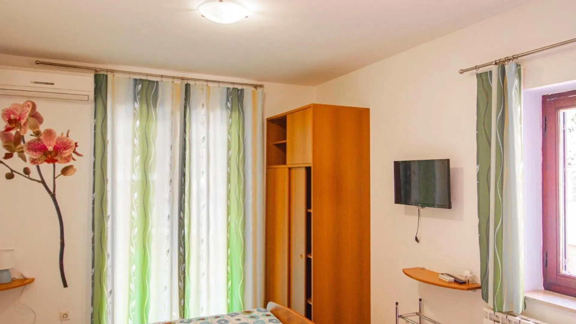 Appartement In Pula Mit Eigenem Balkon Apartment